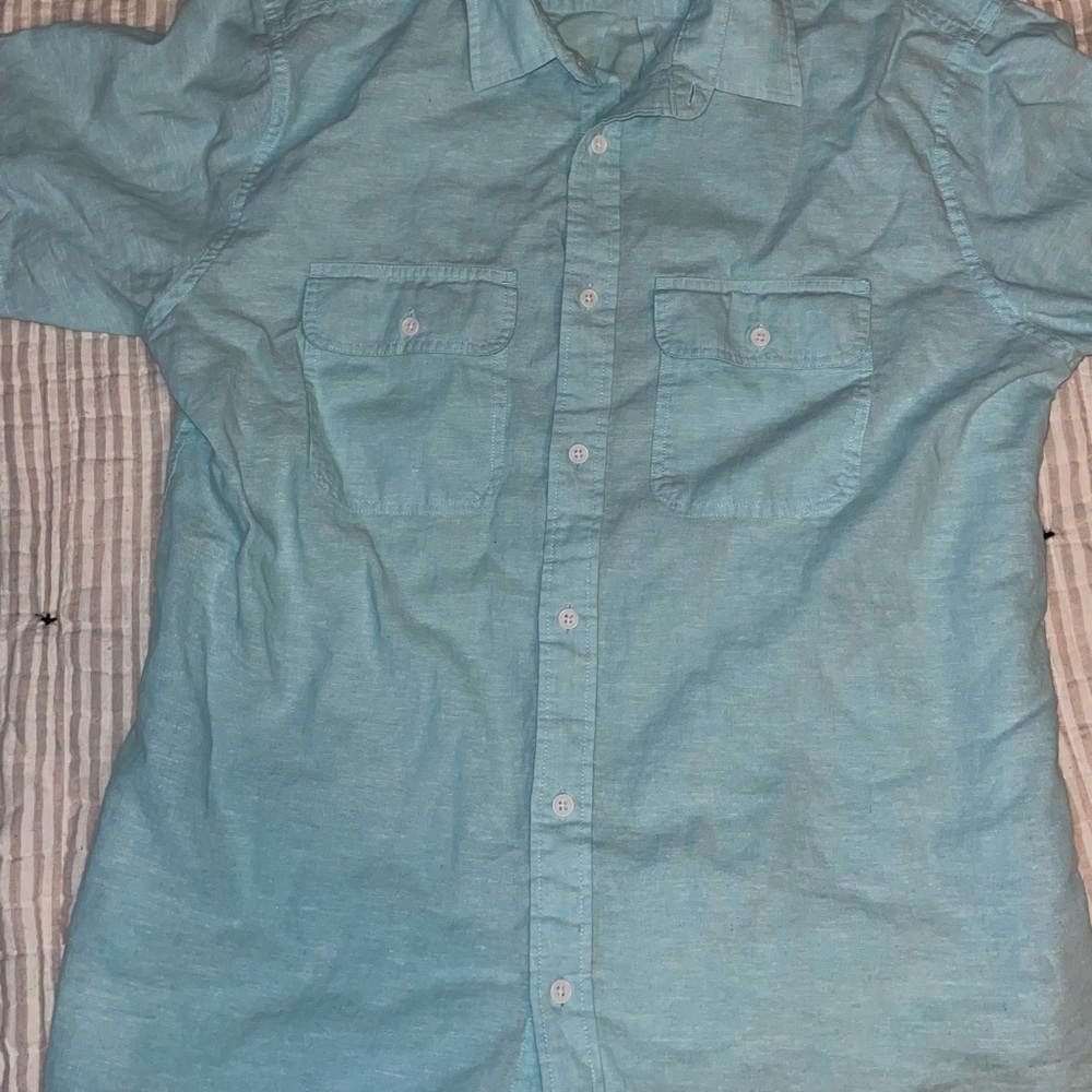 Men’s short sleeve button up